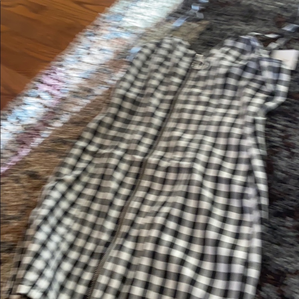 Checkered zip front dress!